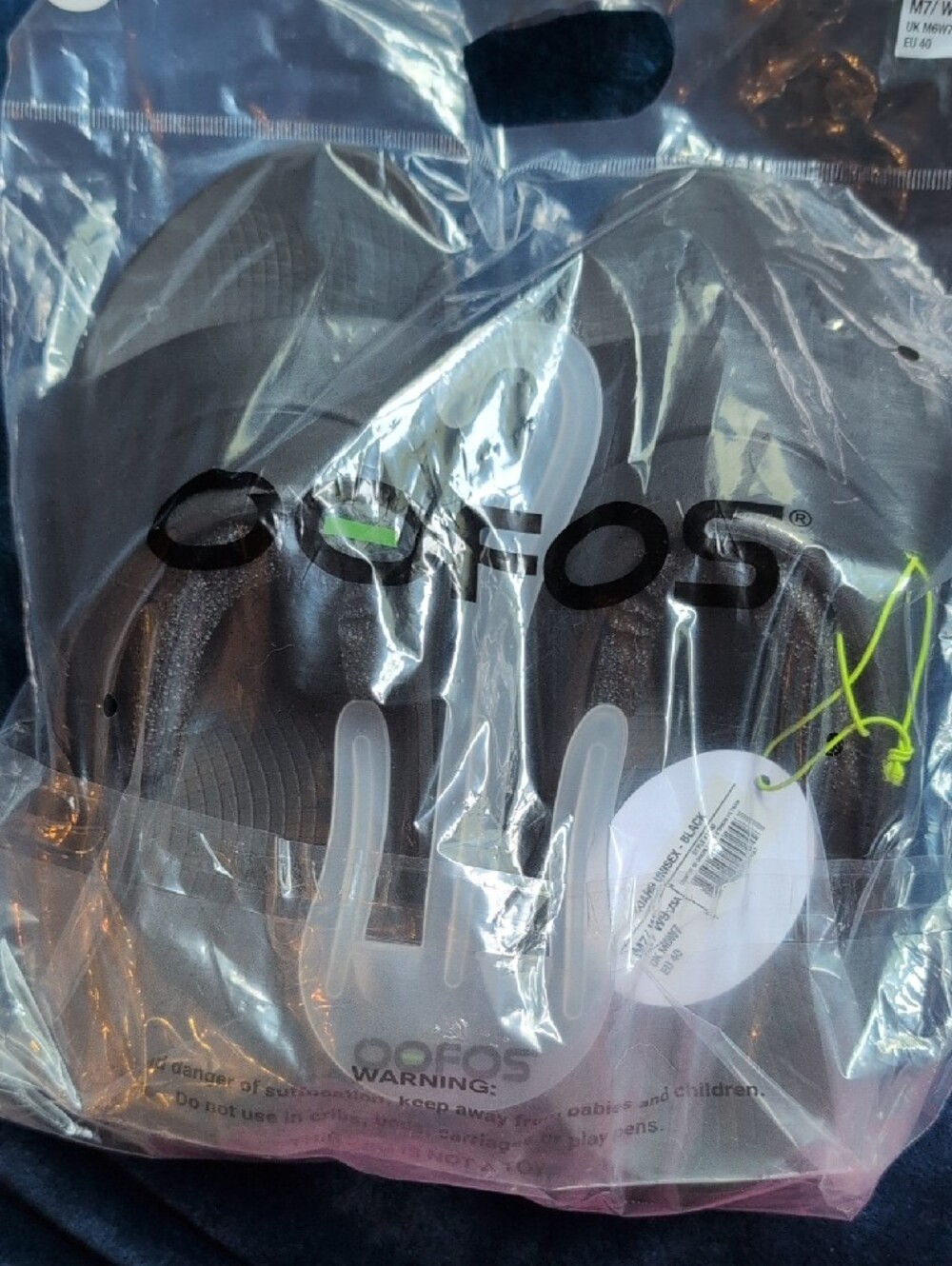 OOfos OOahh Sandal 1100 Anatomic Recovery Sandal Dark Gray Unisex - Picture 3 of 5